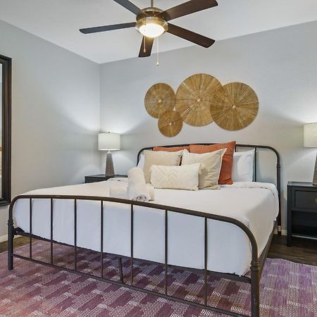 Downtown Free Parking Fully Equipped Kitchen Apartment Austin Exterior photo
