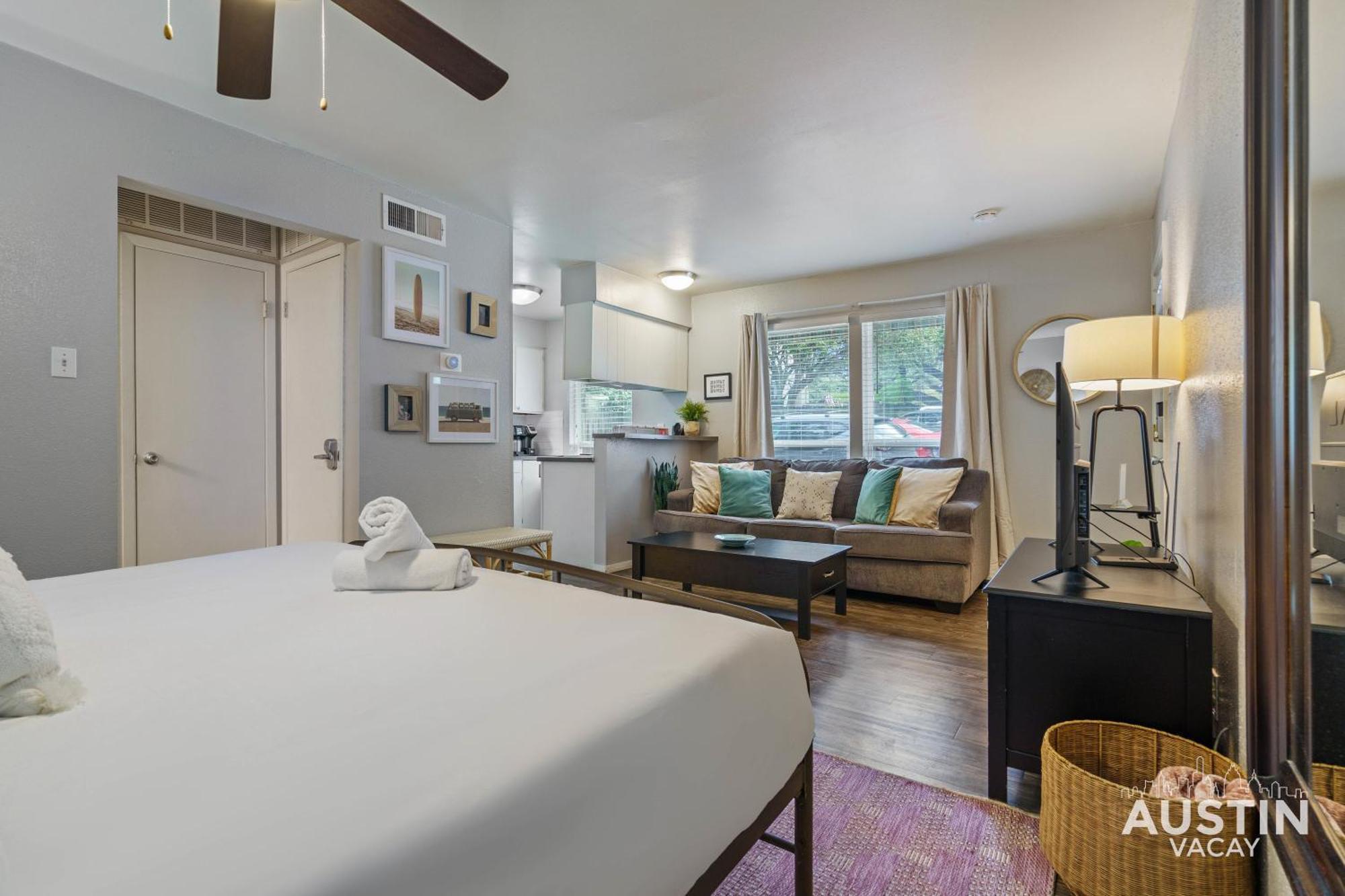 Downtown Free Parking Fully Equipped Kitchen Apartment Austin Exterior photo